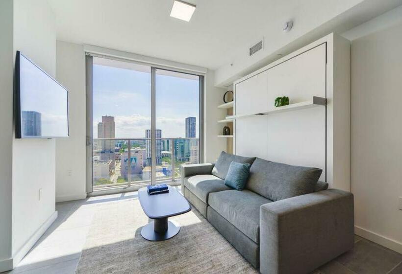 Wonderful 1 Br Apartment With At Downtown Miami