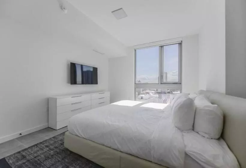 Wonderful 1 Br Apartment With At Downtown Miami