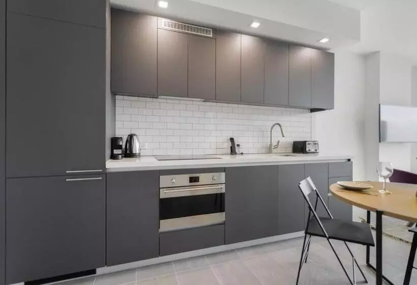 Wonderful 1 Br Apartment With At Downtown Miami