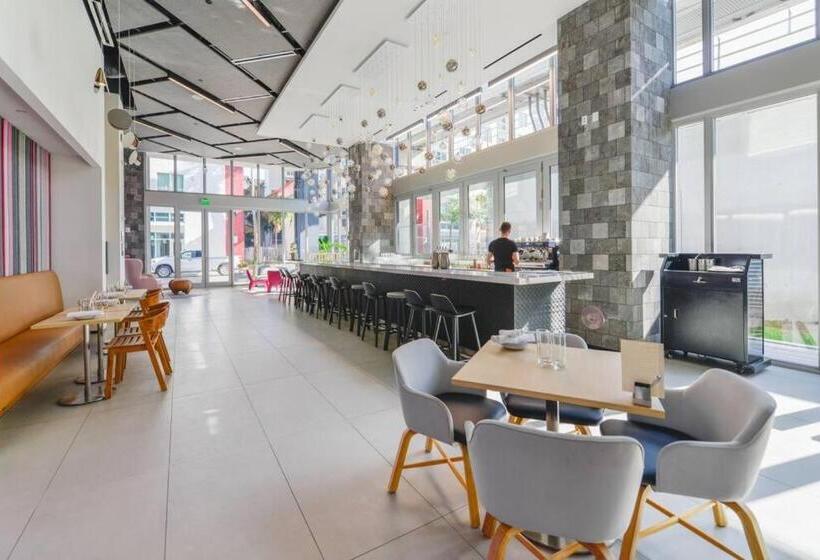 Wonderful 1 Br Apartment With At Downtown Miami