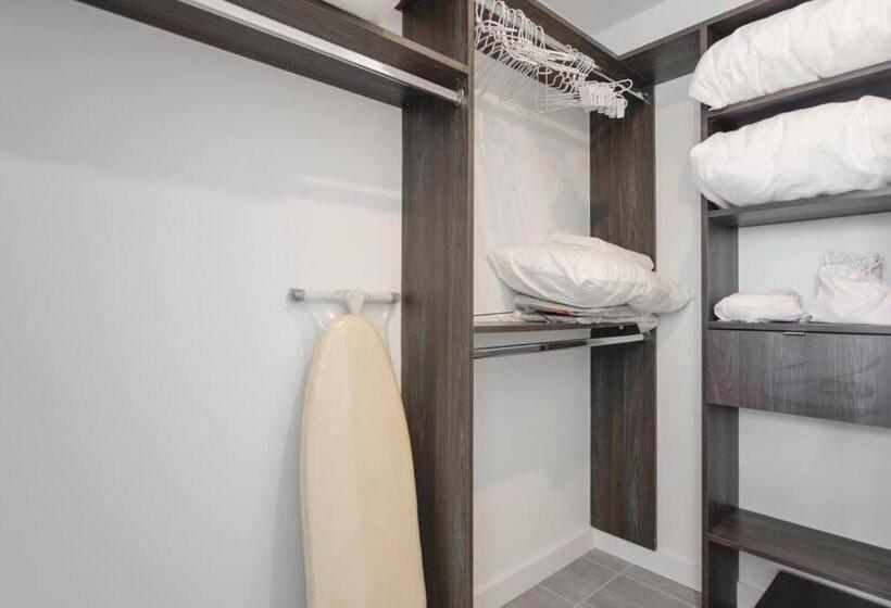 Wonderful 1 Br Apartment With At Downtown Miami