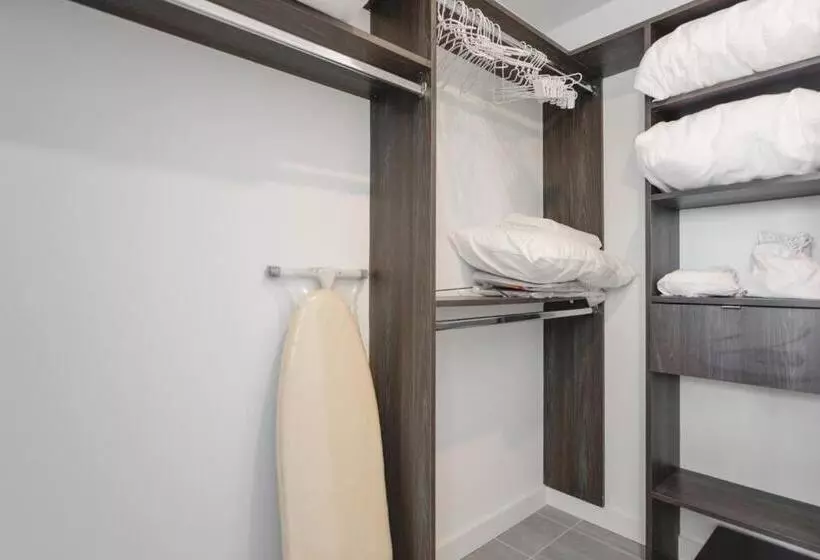 Wonderful 1 Br Apartment With At Downtown Miami