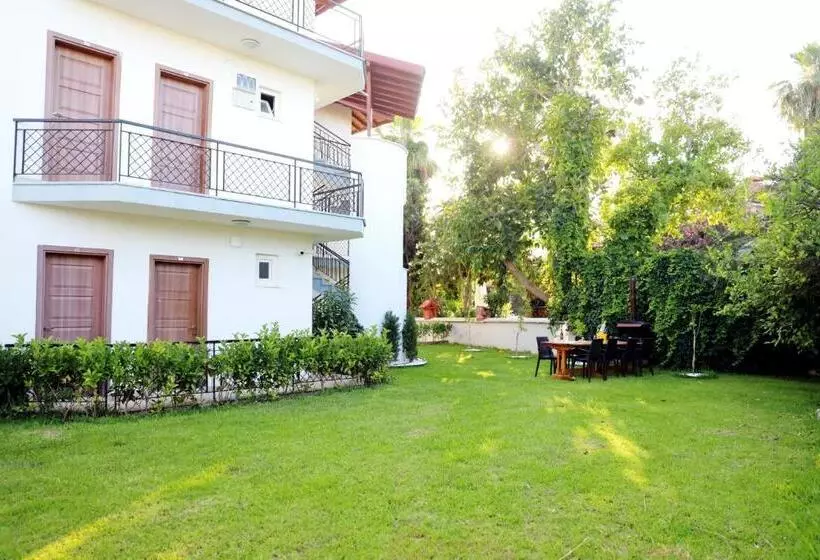 Akın Apart And