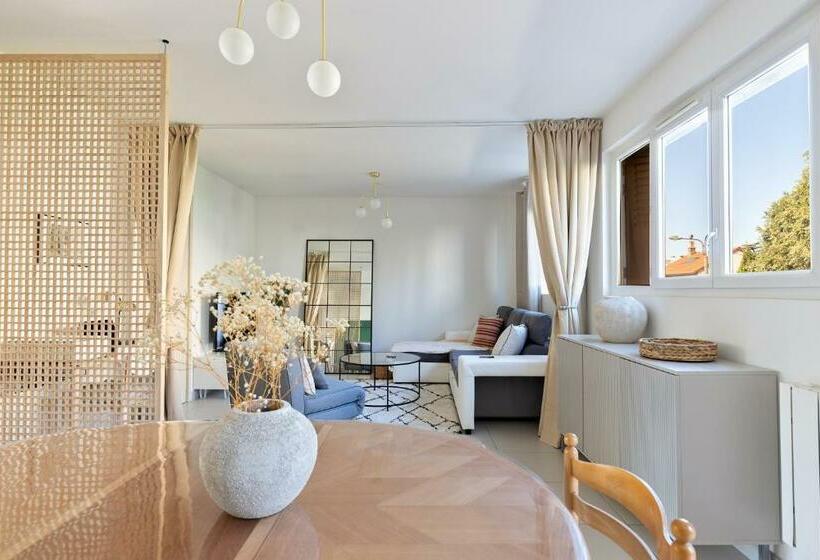 Appartement Spacieux 1 Chambre Parking Gratuit