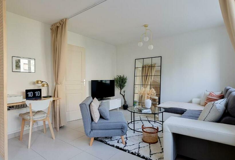 Appartement Spacieux 1 Chambre Parking Gratuit