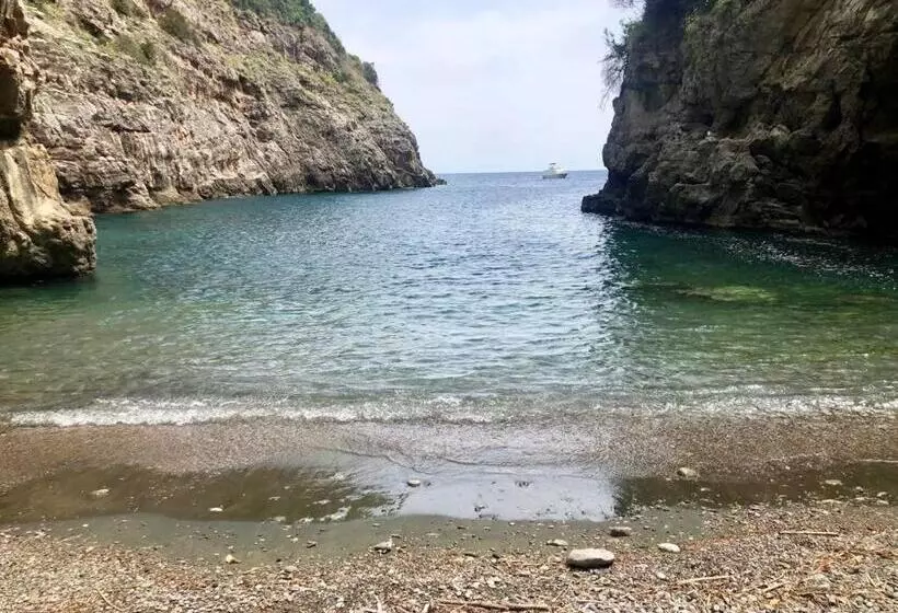 Aamiaismajoitus (B&B) Nostos Casale