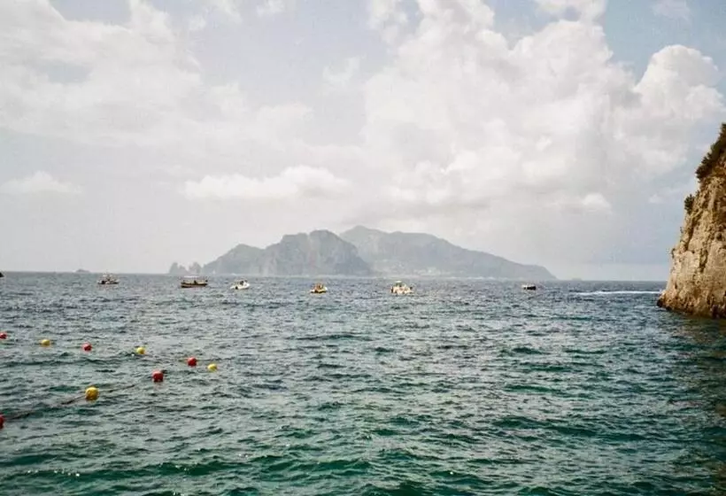 Aamiaismajoitus (B&B) Nostos Casale