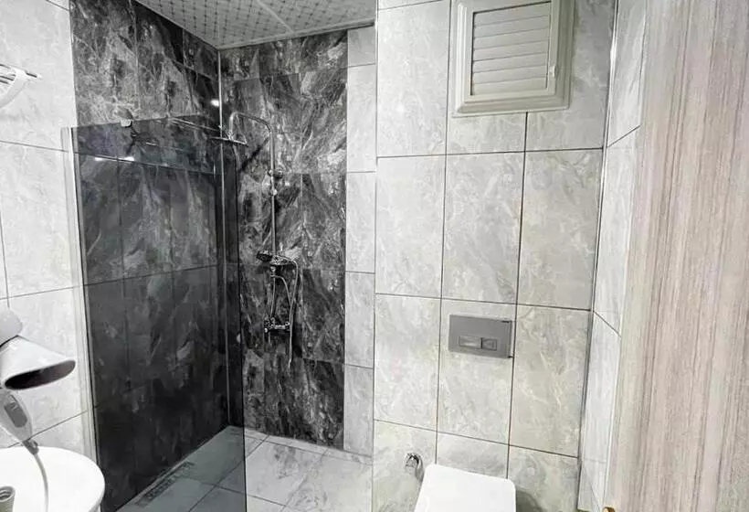 ホテル Atlihan Plus