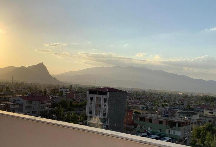 ホテル Atlihan Plus