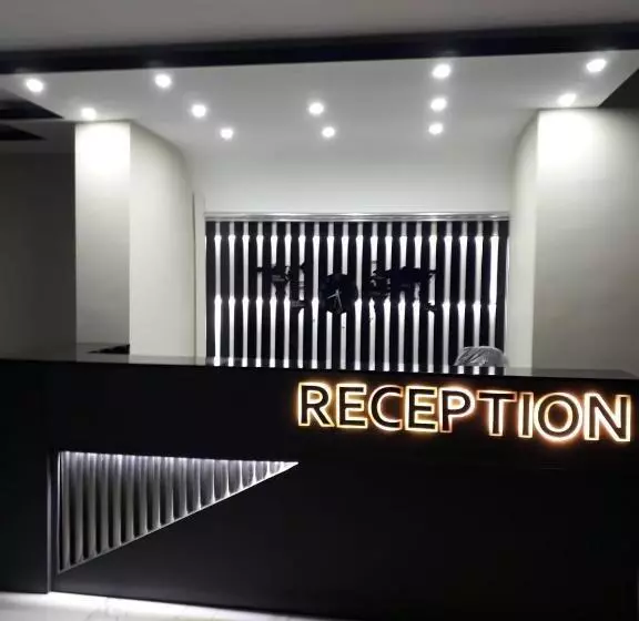 ホテル Atlihan Plus