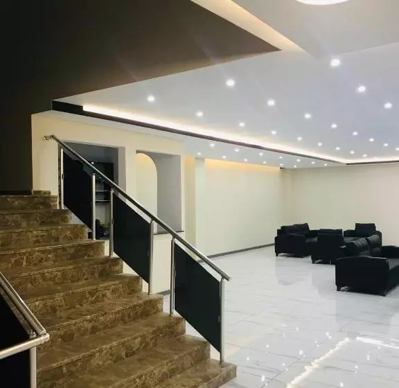 ホテル Atlihan Plus