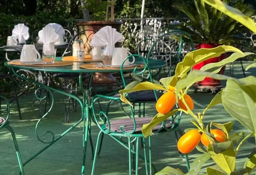 ペンション Les Dames De Saint Florent