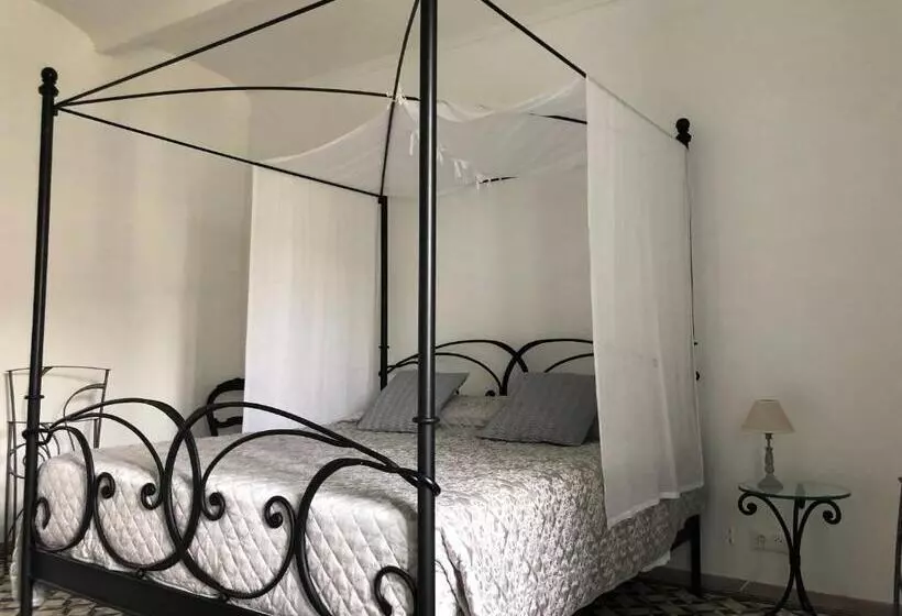 ペンション Les Dames De Saint Florent