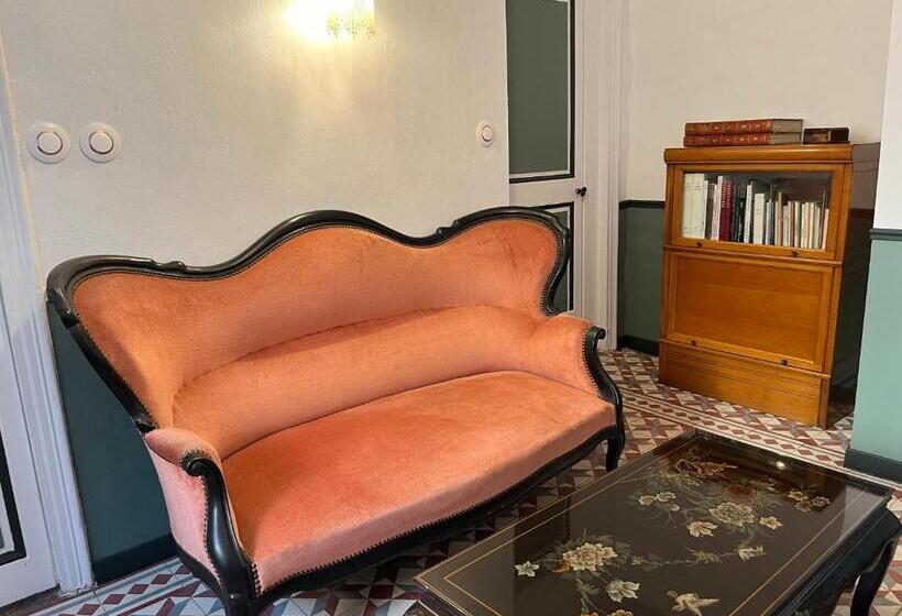 بنسيون Les Dames De Saint Florent