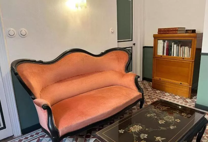 ペンション Les Dames De Saint Florent