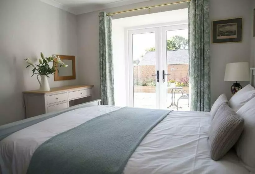 Tresithick Vean Bed And Breakfast