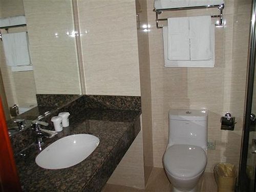 ホテル Greentree Inn Wuxi New District Airport