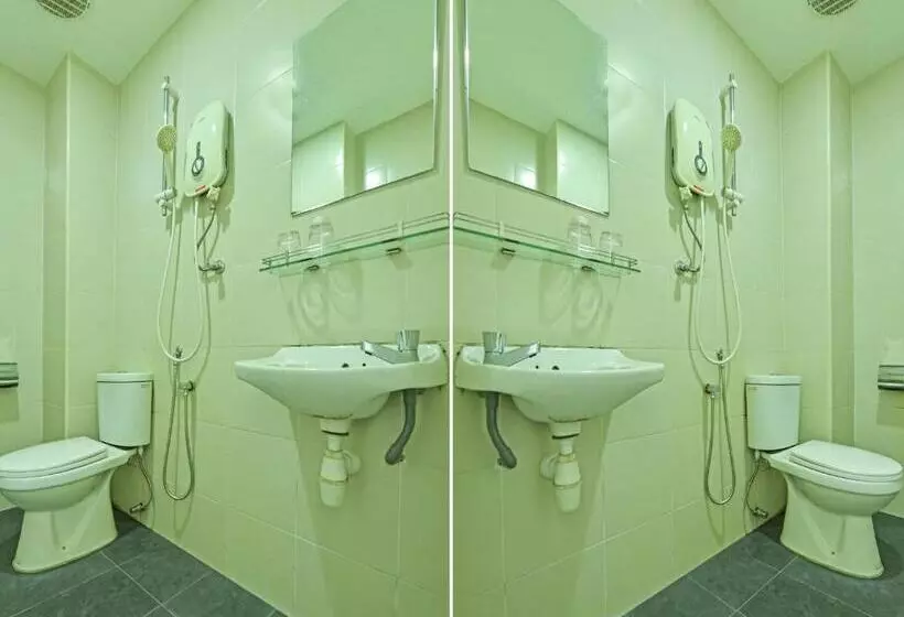 هتل Super Capital O 90545 Ho