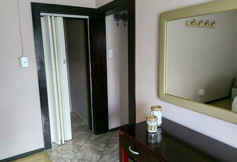 Pension Vesa Guesthouse