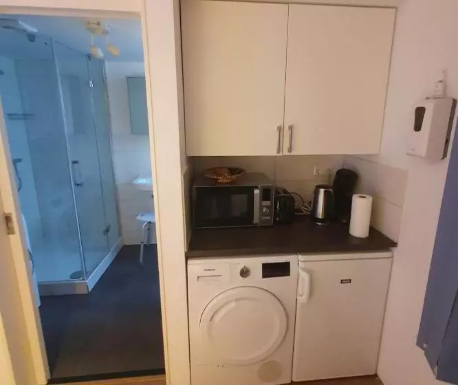 تختخواب و صبحانه Cozy Garden House Kijkduin Beach