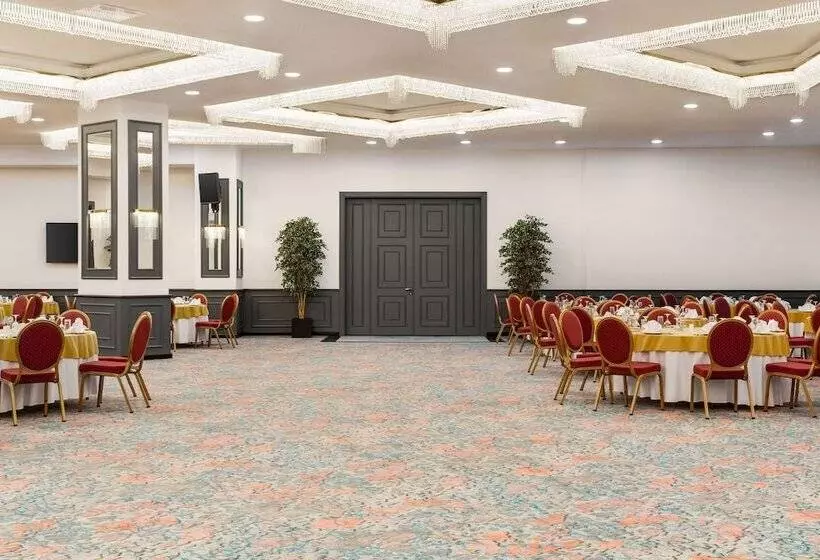 هتل Ramada Plaza By Wyndham Ordu