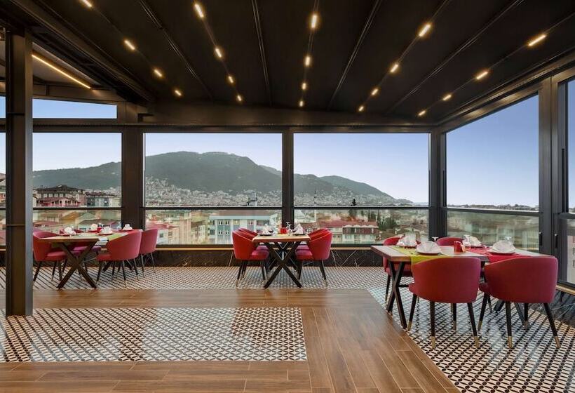 Отель Ramada Plaza By Wyndham Ordu