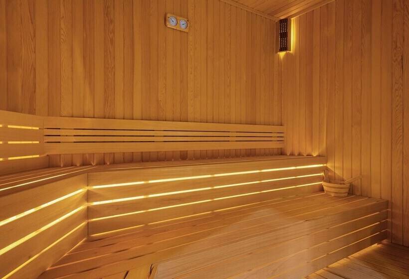 Отель Ramada Plaza By Wyndham Ordu