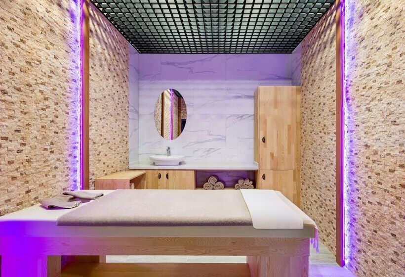 Отель Ramada Plaza By Wyndham Ordu