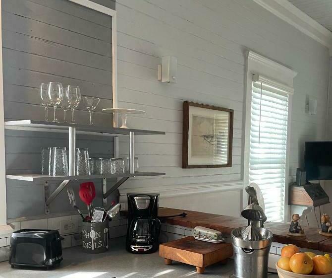 پانسیون 150 Year Old Restored Lincolnville Cottage