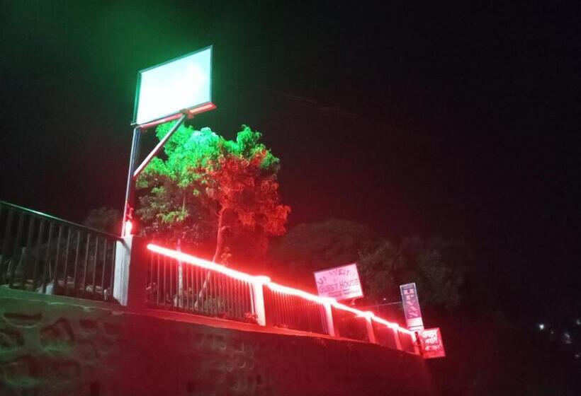 پانسیون Upvan Guest House And Residence