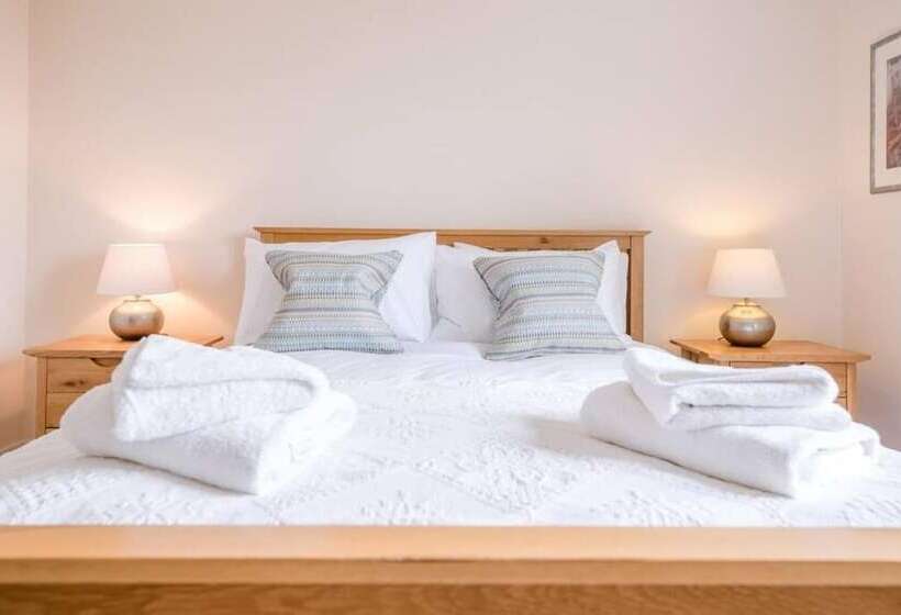 Sunset House, Blythburgh