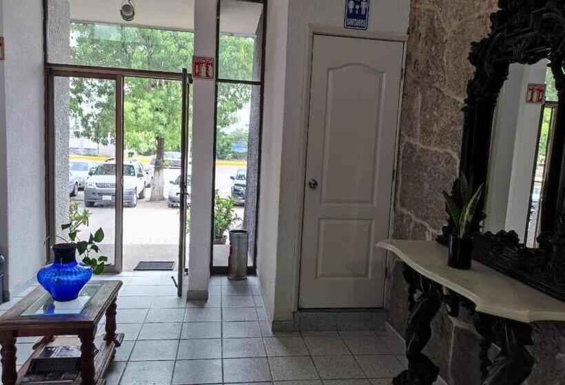 هتل Premier Rioverde