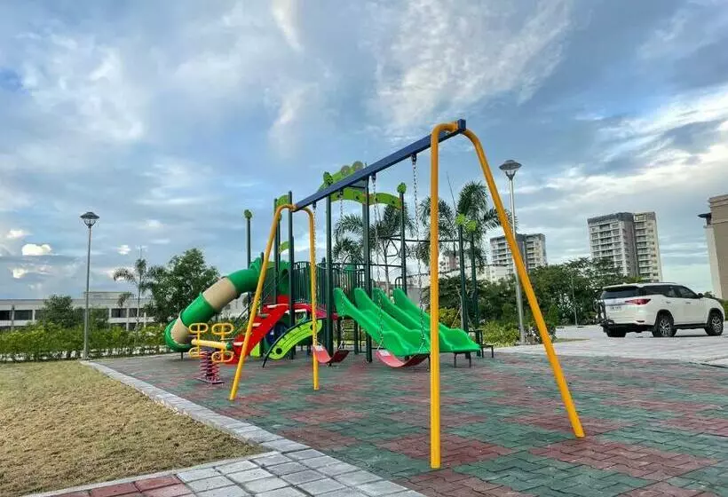 Luxury Condo In Clark Pampanga Beside Hilton Hotel And Casino