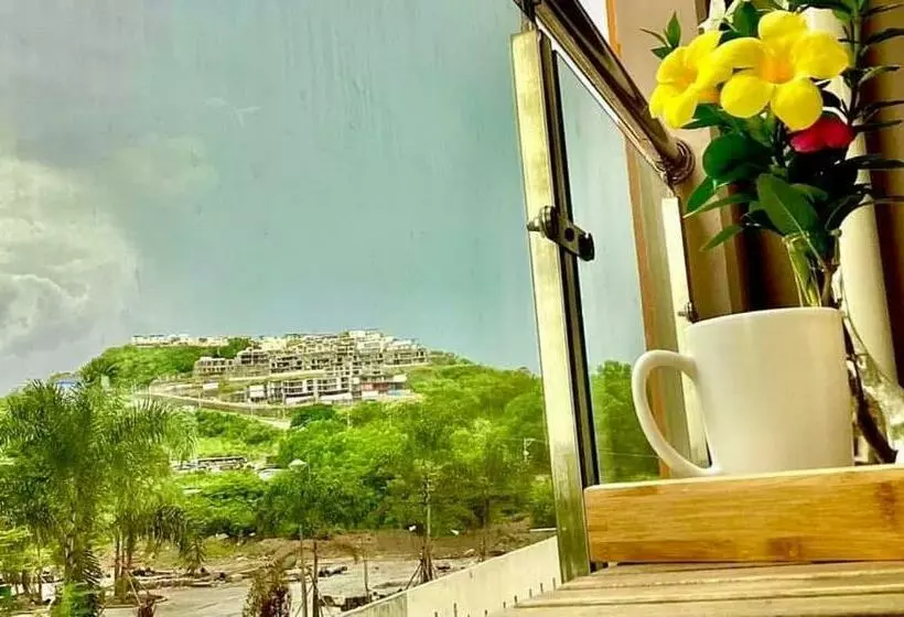 Luxury Condo In Clark Pampanga Beside Hilton Hotel And Casino