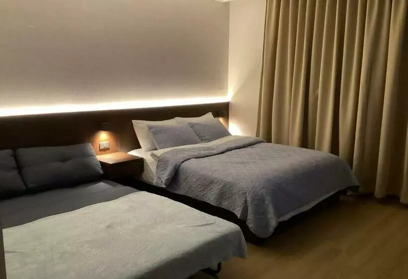 Luxury Condo In Clark Pampanga Beside Hilton Hotel And Casino