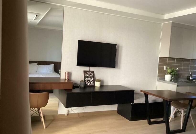 Luxury Condo In Clark Pampanga Beside Hilton Hotel And Casino