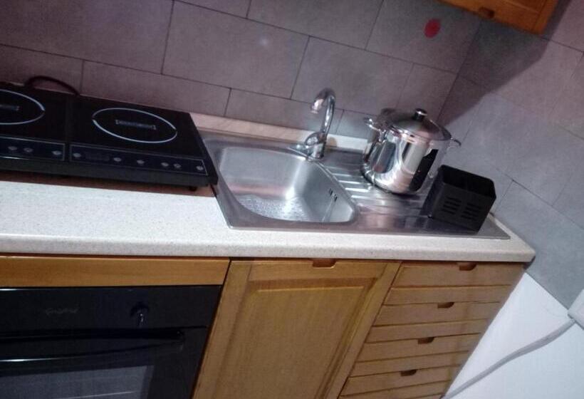 פנסיון Monolocaleoptional C I R C E Ragusa Centro Corso Italia