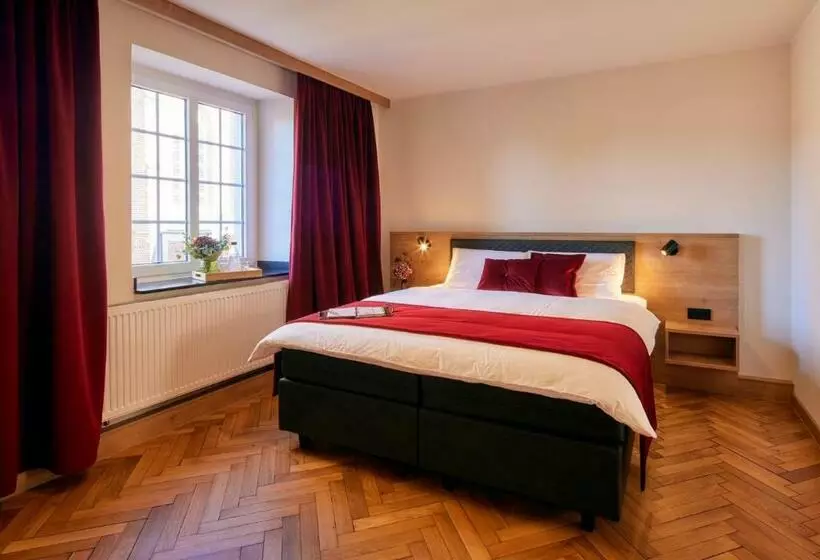 Aamiaismajoitus (B&B) Erler Koornhuus