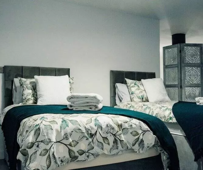 Bv Comfy Basement Apartment At Conditioning House
