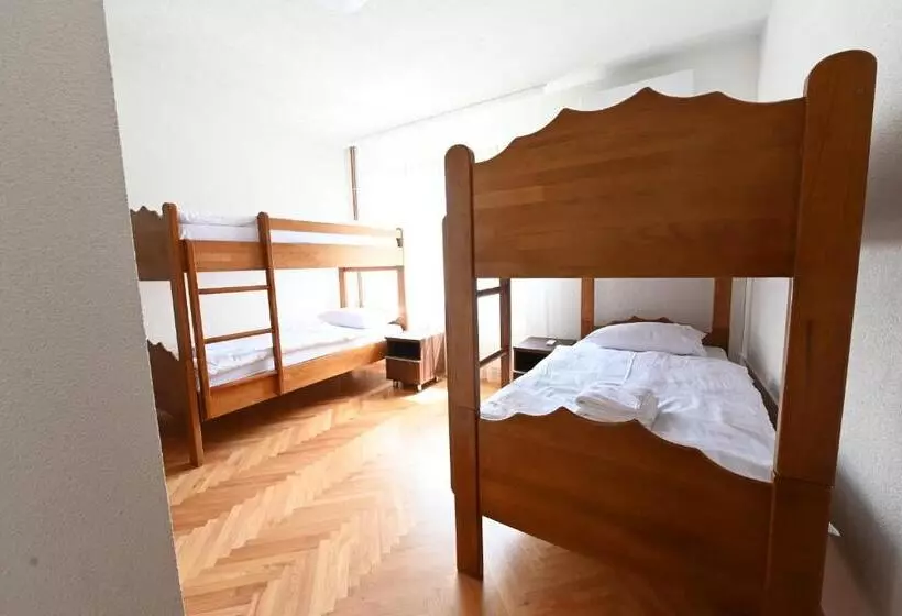 هاستل Sobe   Rooms Drvorez