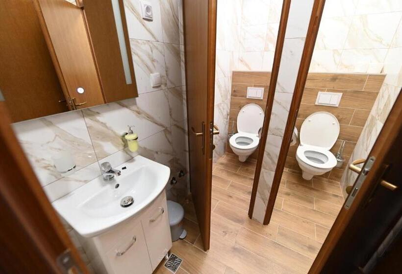 هاستل Sobe   Rooms Drvorez