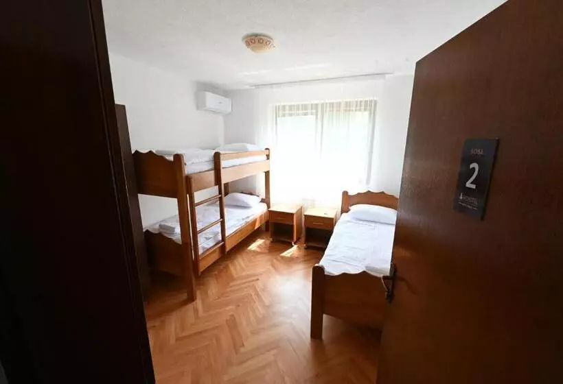 هاستل Sobe   Rooms Drvorez