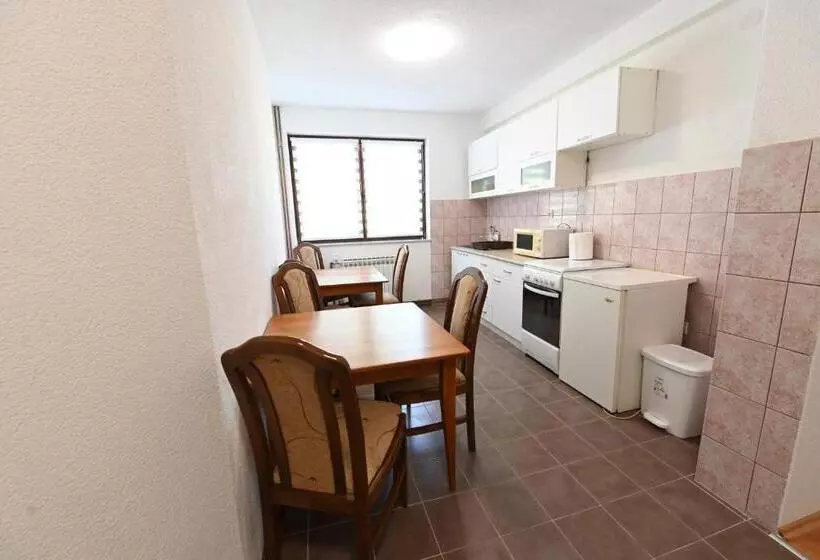 هاستل Sobe   Rooms Drvorez