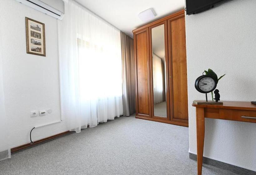 هاستل Sobe   Rooms Drvorez