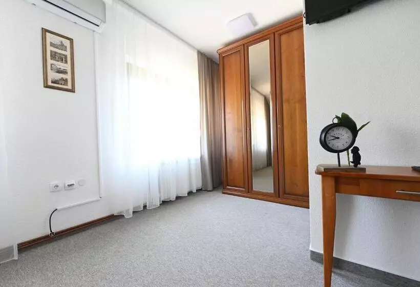 هاستل Sobe   Rooms Drvorez