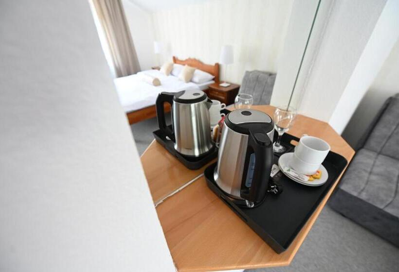 هاستل Sobe   Rooms Drvorez