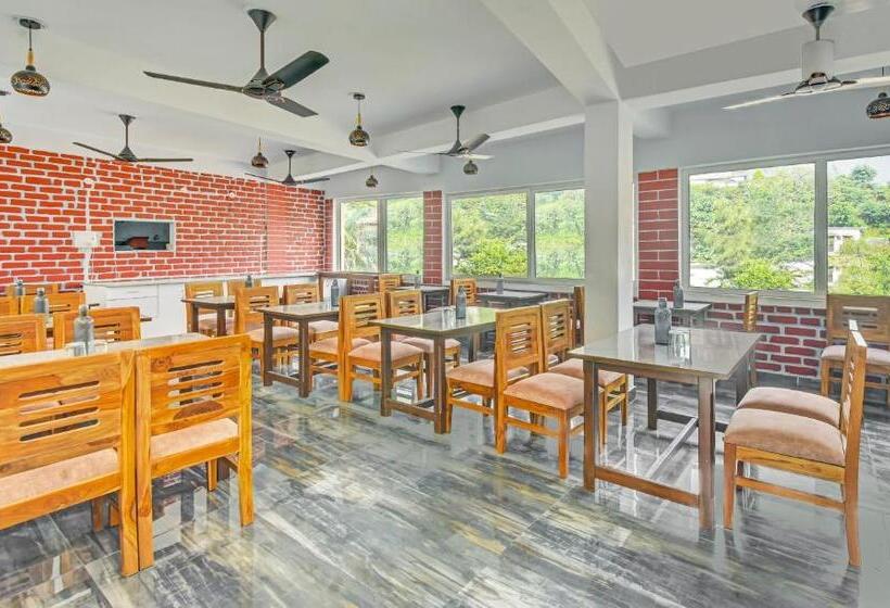 酒店 Itsy By Treebo Studioz @ Om River Resort