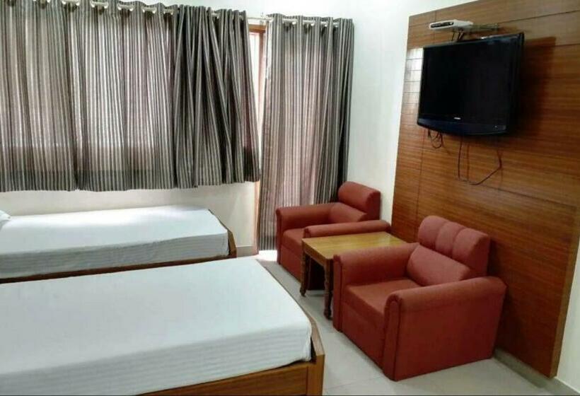 酒店 Ganga Azure Delhi By Howard