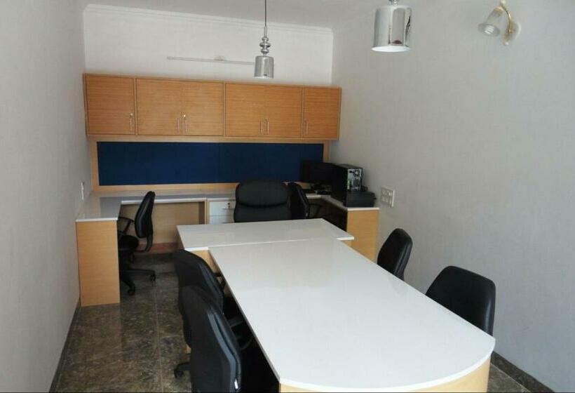 酒店 Ganga Azure Delhi By Howard