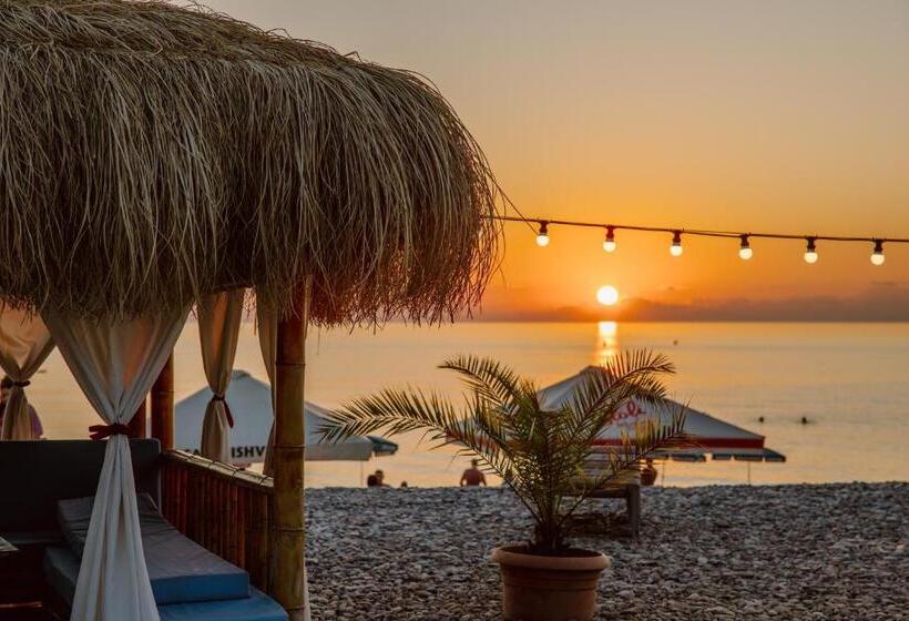 هتل Kvariati Palma